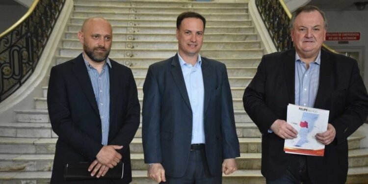 Toma forma el gabinete de Pullaro entre confirmaciones y reuniones