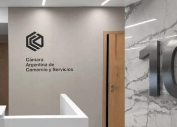 La síntesis del día La Cámara Argentina de Comercio en contra de la modificación de Ganancias