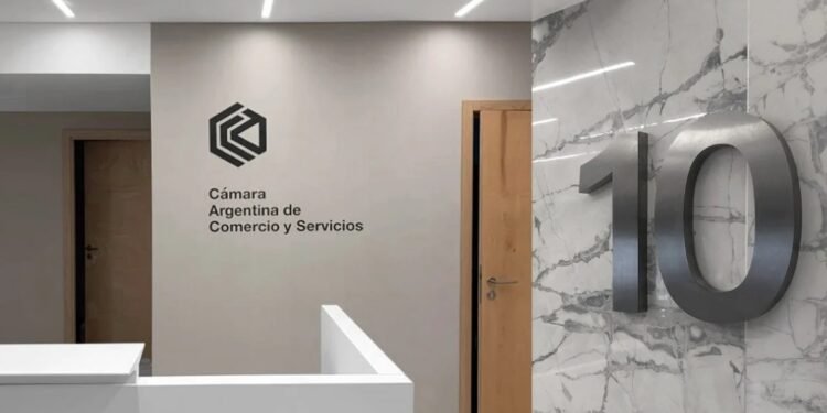 La síntesis del día La Cámara Argentina de Comercio en contra de la modificación de Ganancias