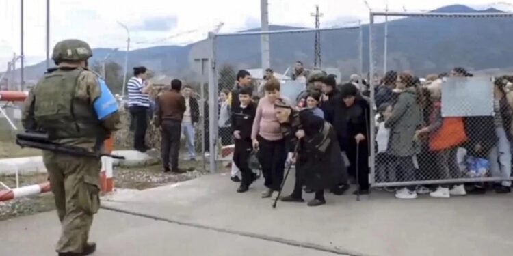 Los «números» de la otra guerra Azerbaiyán confirmó que su ofensiva relámpago en Nagorno Karabaj le costó 192 bajas y 511 heridos