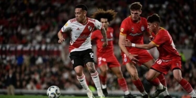 En el Más Monumental Copa de la Liga: River mostró dos caras para una victoria con esfuerzo ante Arsenal