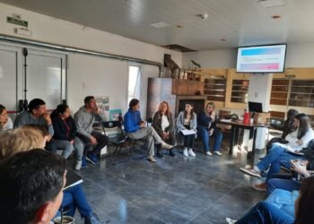 El servicio local de Niñez capacita sobre protocolos de actuación