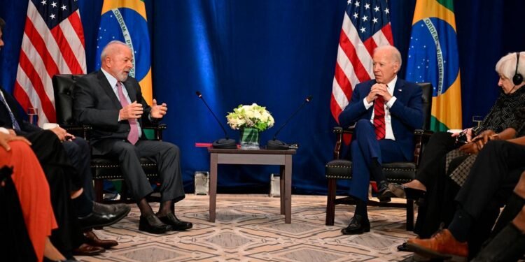 Lula señaló a Biden que la democracia «corre peligro» en Argentina con el ascenso de Milei