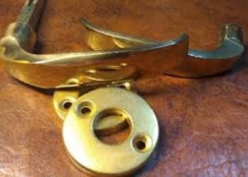 Ni los picaportes se salvan