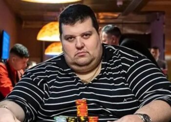 Lorena Córdoba, detenida en una causa de extorsión se filmó en un bar temático de prisión