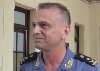 Jefe Policial de la Unidad Regional VIII detenido por sustraer dinero a un motociclista fallecido