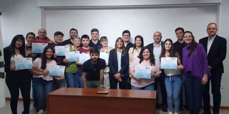 UTN: se entregaron certificados por el curso de “Informática y Conectividad