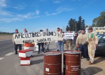 Apicultores se manifestaron en Rafaela por la crisis del sector