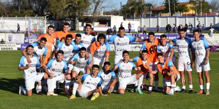 En modo visitante, Atlético pasó por arriba a Dálmine: 4 a 1