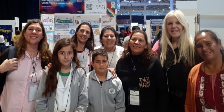 Proyectos educativos santafesinos se destacaron en la Feria Nacional de Educación, Ciencias, Artes y Tecnología