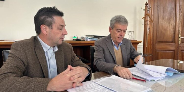 Firmaron nuevos convenios en el marco del Programa de Financiamiento para Municipios y Comunas