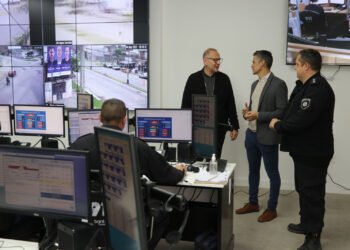 Corach desmintió a Pullaro: «hay 105 móviles patrullando la ciudad de Santa Fe»