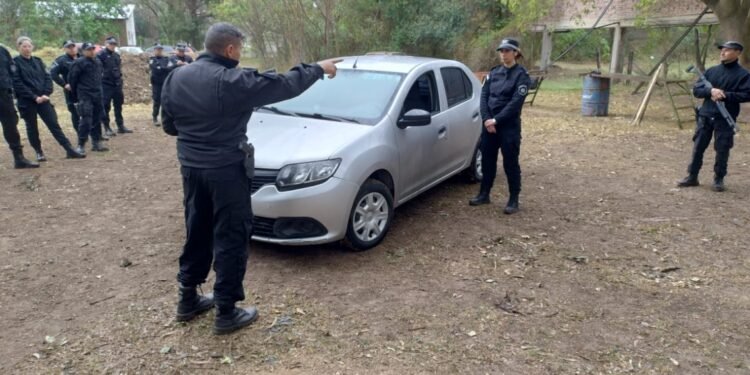 El gobierno capacita a las fuerzas de seguridad provinciales en técnicas de tiro