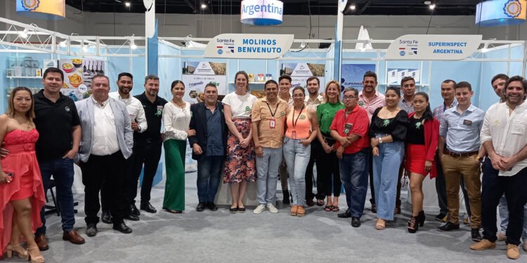 Más de 30 empresas santafesinas exponen sus producciones en la Expocruz de Bolivia