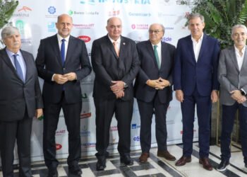 Perotti participó de la conmemoración del Día de la Industria