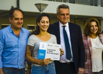 Se entregaron 75 viviendas Procrear del Parque Federal de Santa Fe