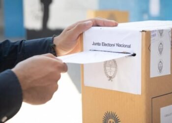 Cinco boletas de cuatro cuerpos: las opciones del electorado santafesino en el cuarto oscuro