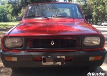 Sustrajeron un Renault 12 de la zona rural de Maria Juana