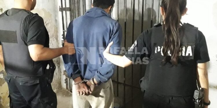 Robó una bicicleta, vecinos lo acorralaron y la Policía lo detuvo