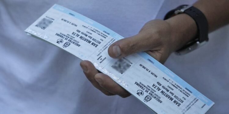 Gastó más de $300.000 y no podrá ver a la selección