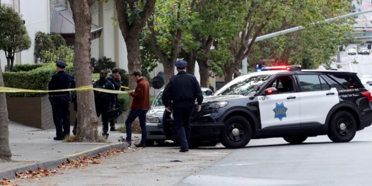 Estados Unidos La policía de San Francisco abatió a un conductor que irrumpió en el consulado chino
