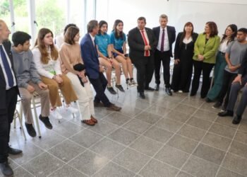 Corach y Arena participaron de la recorrida por el nuevo Aulario Común de la Costanera Este de la UNL