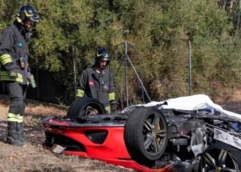 Imágenes impactantes 2 muertos tras espectacular choque entre una Ferrari y un Lamborghini en Italia