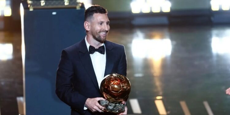En París Lionel Messi ganó su octavo Balón de Oro