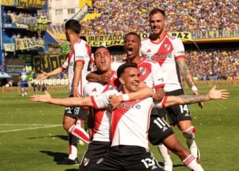 Con polémica En la Bombonera, River venció 2 a 0 a un Boca que piensa en la Libertadores