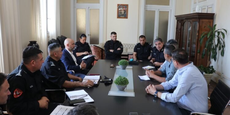 Por la inseguridad, Brilloni se reunió con taxistas de la ciudad de Santa Fe