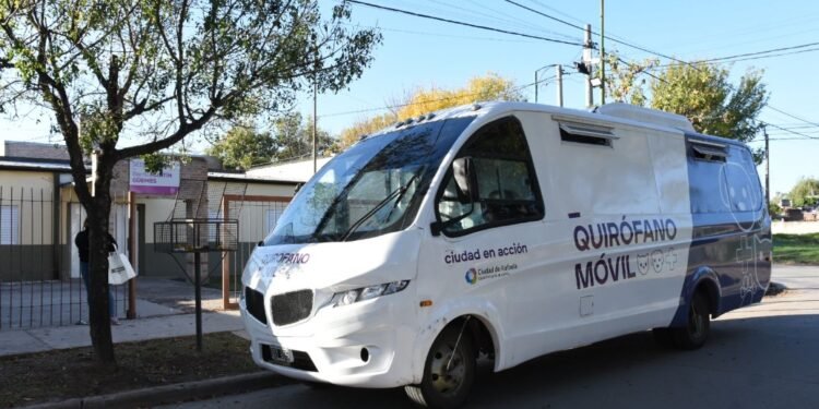 El Quirófano Móvil se traslada a barrio Villa Los Álamos