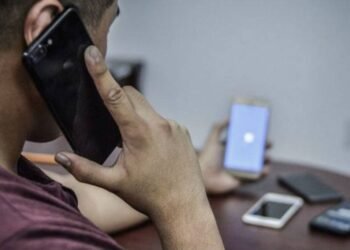 Con la excusa del covid, le hackearon su whatsapp