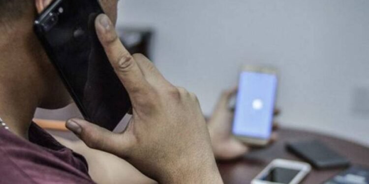 Con la excusa del covid, le hackearon su whatsapp