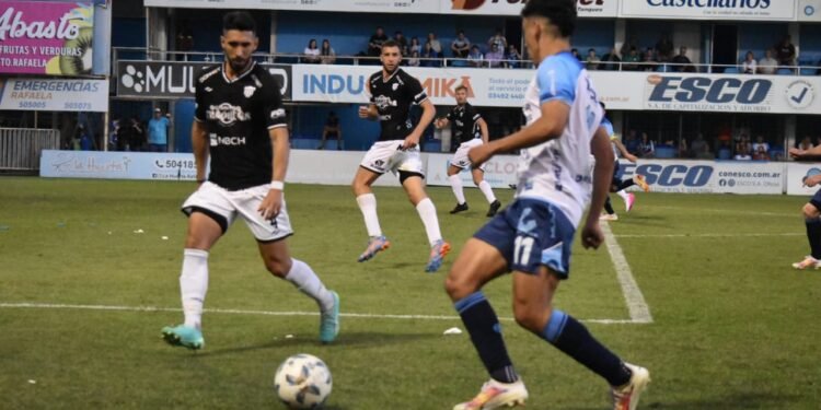 Dura e inesperada derrota de Atlético ante Chaco For Ever