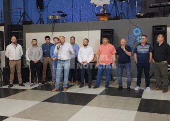 Los trabajadores metalúrgicos celebraron su fiesta anual con una gran cena show