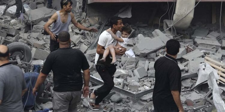 El Vaticano pidió que la «legítima defensa» de Israel «no ponga en peligro a los civiles»