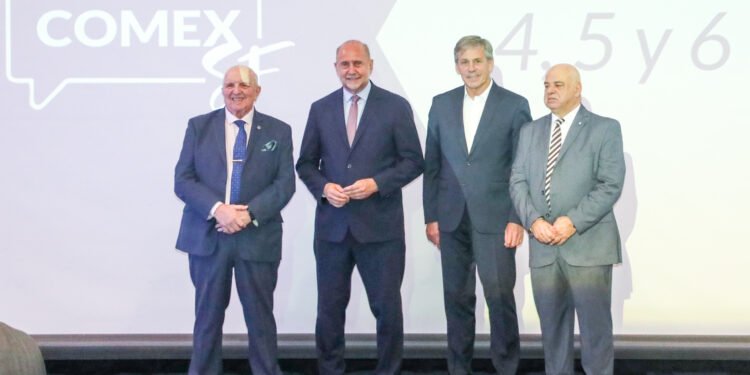 Perotti participó del acto de apertura de la Semana Comex