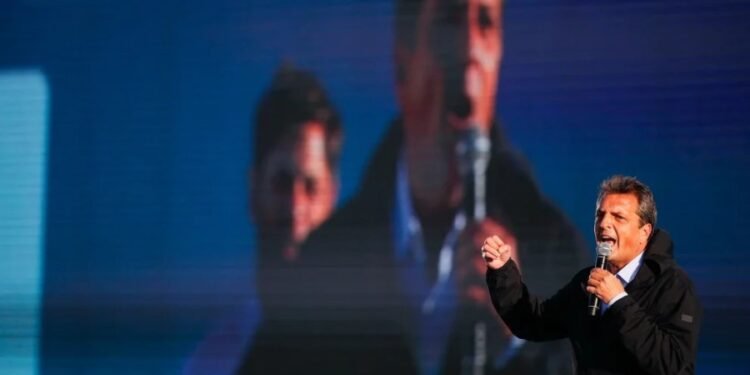 El día después de las elecciones: el Gobierno asegura que no devaluará el dólar oficial y que le pagará rápido al FMI