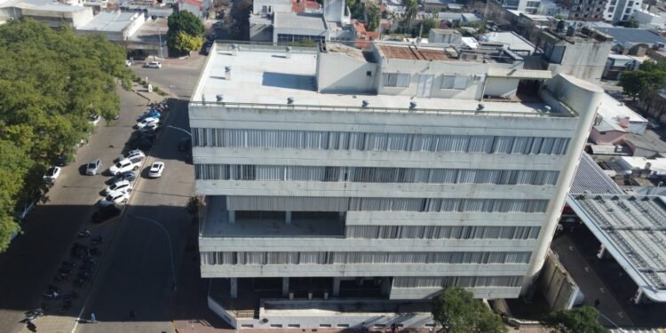 Paritarias municipales: reunión clave en medio de la transición local