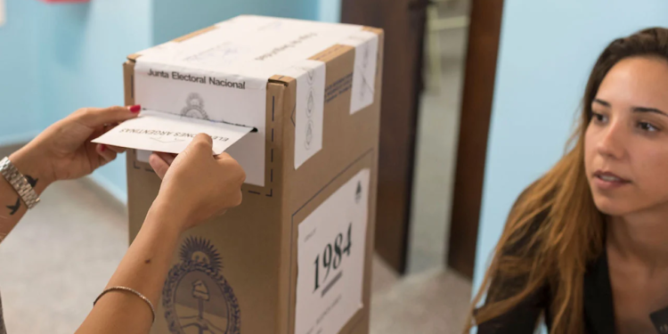 Rafaela: Milei, por estrecho margen sobre Bullrich