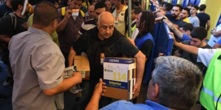 La justicia porteña ordenó suspender las elecciones en Boca