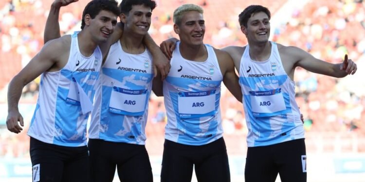 Bronce, récord de la 4×100 Argentina con Tomy Mondino como protagonista