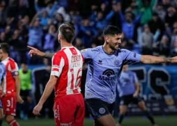 Belgrano goleó y hundió más a Unión