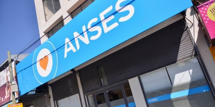 Anses pagará jubilaciones y pensiones que superan los $87.460 y con DNI terminado en 6 y 7