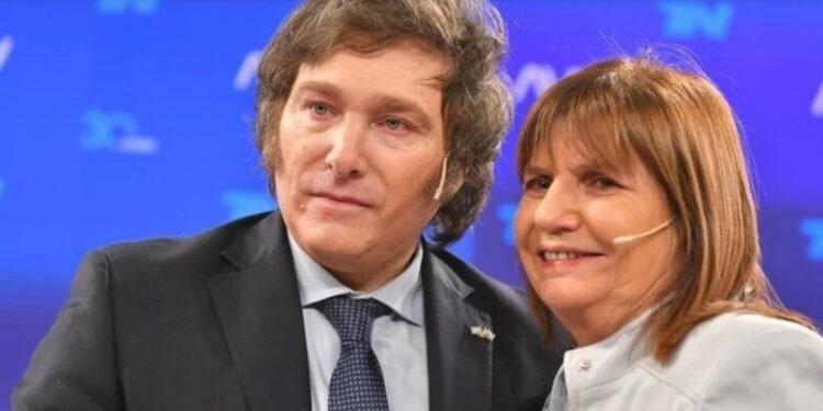 A cinco días del balotaje El PRO alista a los fiscales y calcula que un 80% de sus votos irán para Milei