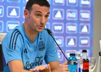 Con Messi de titular y sin Di María, Scaloni confirmó el equipo para enfrentar a Uruguay