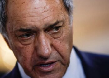 Papelón en Brasil Qué dijo el embajador Scioli tras las peleas entre hinchas de Boca y Fluminense