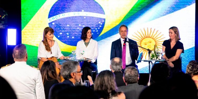 Scioli destacó la «confianza mutua e integración» de Argentina y Brasil