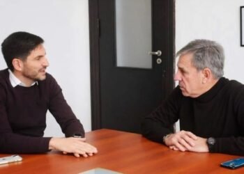 Encuentro en Palacio Municipal Pullaro visitó al intendente de Santa Fe para hablar de temas políticos