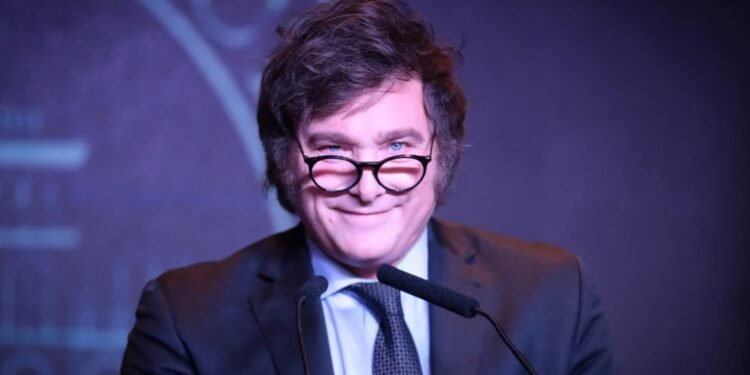 La síntesis del día Milei no quiere que le «torpedeen» su ministro de Economía y no se reúne con el presidente